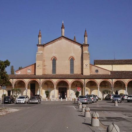 Foresteria Borgo Delle Grazie Curtatone Bagian luar foto